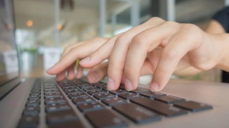 Qualificar ES abre inscrições para 22 mil vagas gratuitas em cursos de qualificação on-line; saiba como se inscrever