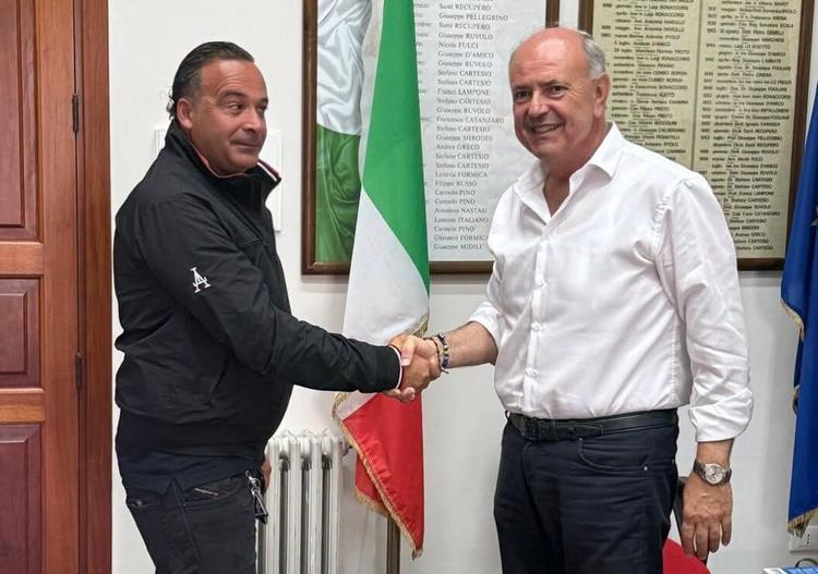 Calcio, la nuova SS Milazzo incontra il Comune: sostegno al club e interventi sul manto erboso del Salmeri