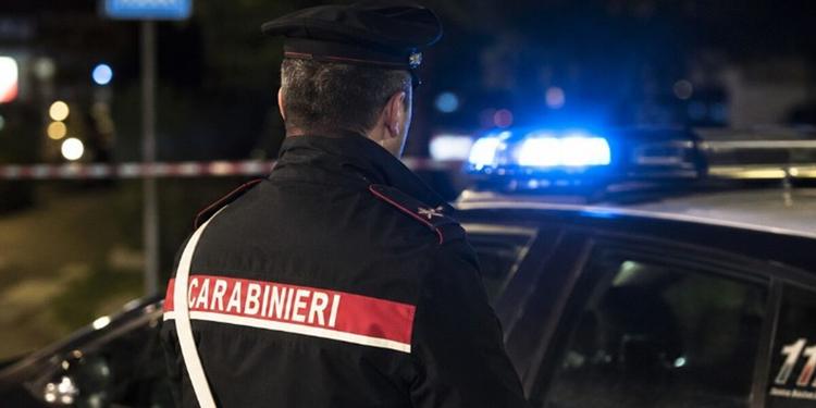 Viola il divieto di avvicinamento e picchia l'ex compagna: un arresto a Palermo