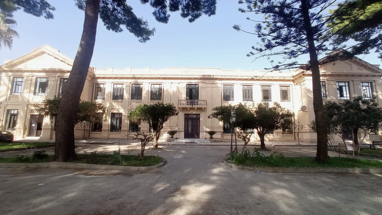 𝐋𝐨𝐜𝐫𝐢 𝐝𝐢𝐟𝐞𝐧𝐝𝐞 𝐢𝐥 𝐬𝐮𝐨 𝐩𝐫𝐞𝐬𝐢𝐝𝐢𝐨 𝐝𝐢 𝐜𝐮𝐥𝐭𝐮𝐫𝐚. 𝐒𝐢𝐧𝐝𝐚𝐜𝐨 𝐞 𝐀𝐦𝐦𝐢𝐧𝐢𝐬𝐭𝐫𝐚𝐳𝐢𝐨...