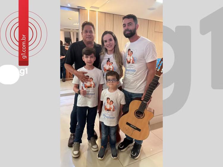 Irmãos com doença ultrarrara têm violão autografado pelo cantor Leonardo para leiloar em campanha no Acre; VÍDEO