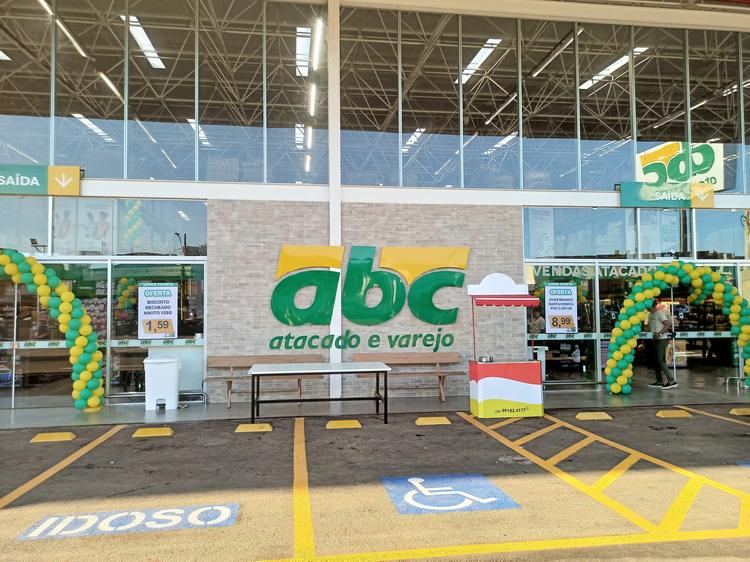 Atacarejo inaugura loja no Umuarama, em Uberlândia, e gera mais de 120 vagas de trabalho