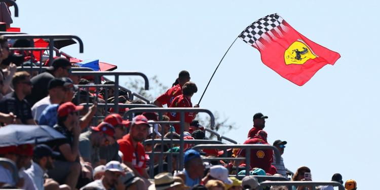 F1, nel Gran Premio d'Italia spicca il rosso Ferrari: nelle libere Leclerc e Hamilton davanti a tutti