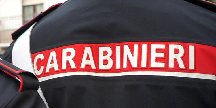 Taurianova, si fingono carabinieri e le rubano 80mila euro: l'anziana scopre il raggiro e fa scattare la trappola