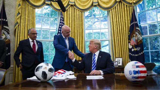 ‘Braço direito’ de Infantino renuncia e aumenta crise na FIFA