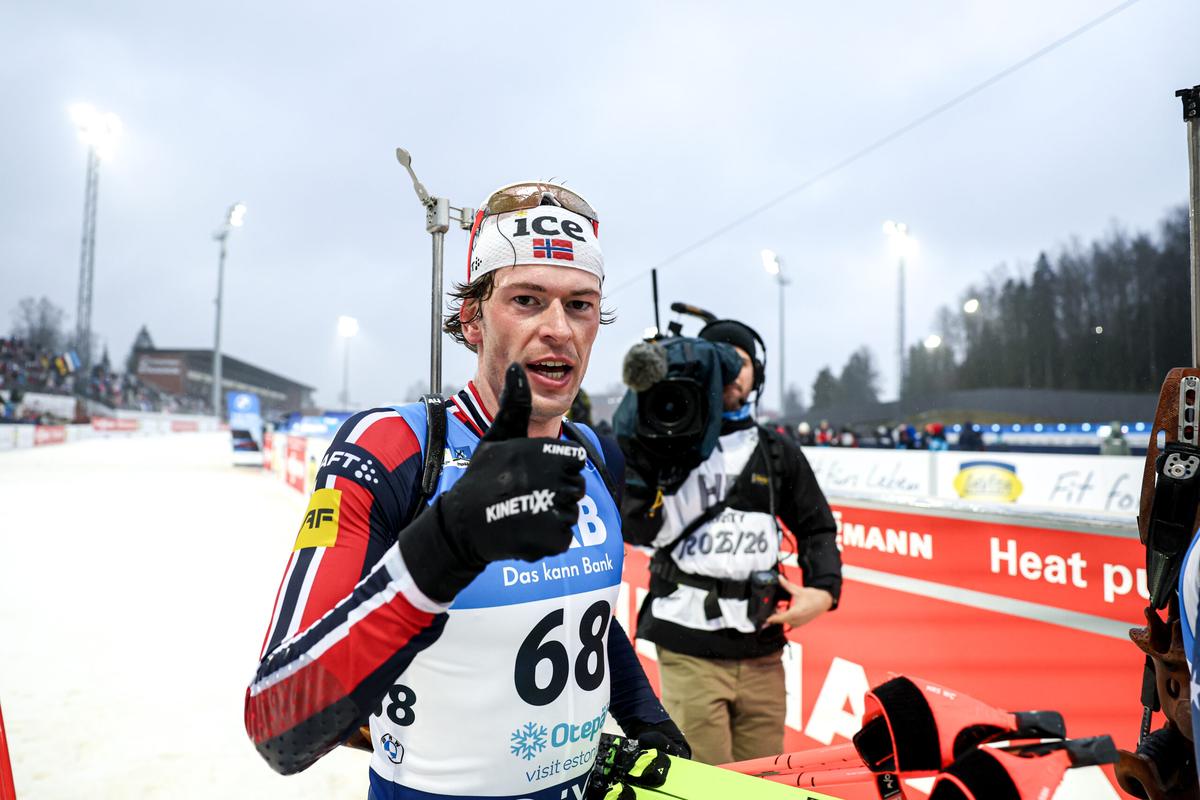 Biathlon | « Colossal », « Enorme » : Sturla Holm Lægreid domine le sprint d’Otepää et poursuit sa série de sept podiums consécutifs