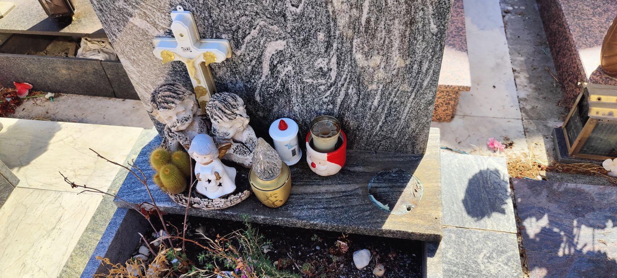 Cimitero di Eboli: rubata statua della Madonna, lo sfogo sui social