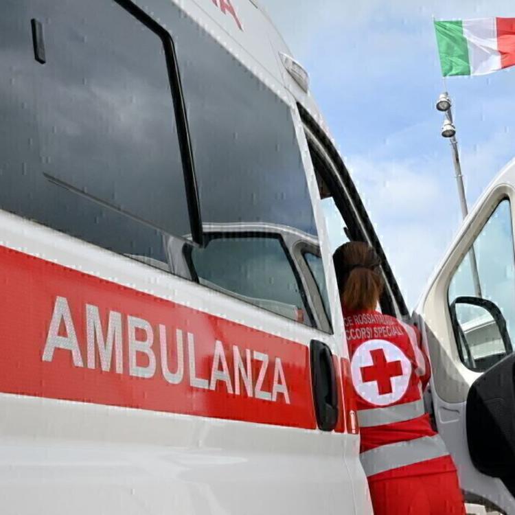 Tragedia a Bolzano, bimba di 5 anni investita da un furgone muore in ospedale