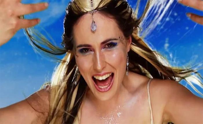 Sharon den Adel (Within Temptation) entende ser função do artista falar sobre o que acontece