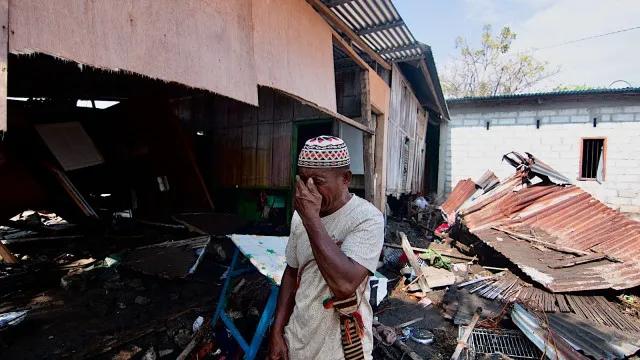 Sobe para 50 o número de mortos após terremoto na Indonésia