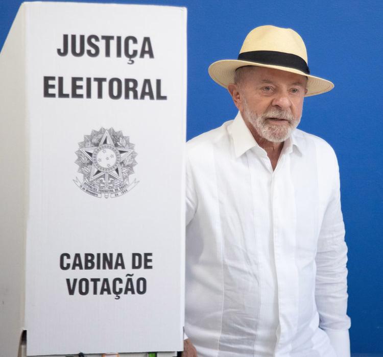 Campanha diz que Lula vai ao maior número de debates no 2º turno para confrontar projetos