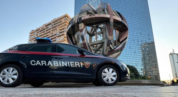 Napoli, trovato il cadavere di una donna al Centro Direzionale: indagini in corso