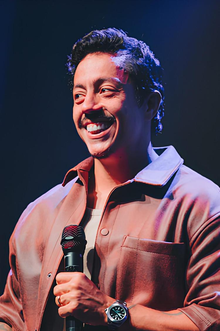 Renato Albani leva sucesso 
