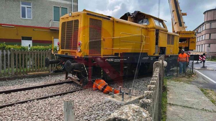 valperga motrice sulla ferrovia