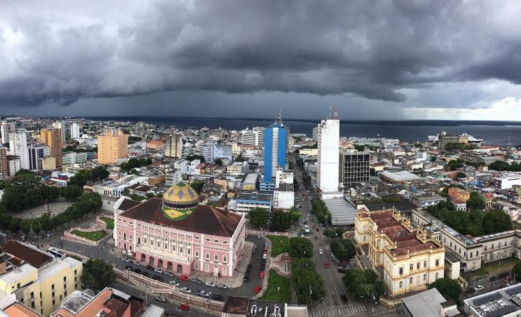 Por que o tempo muda tão rápido em Manaus? Meteorologista explica fenômeno comum na capital