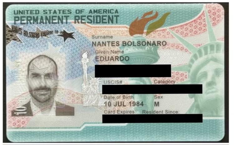 O que muda para Eduardo Bolsonaro após o 'green card' concedido pelo governo Trump a ex-deputado