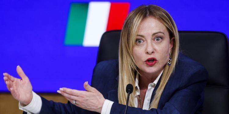 Caso Minetti,  il governo chiama in causa la procura e blinda Nordio. Meloni: "Escludo le sue dimissioni"