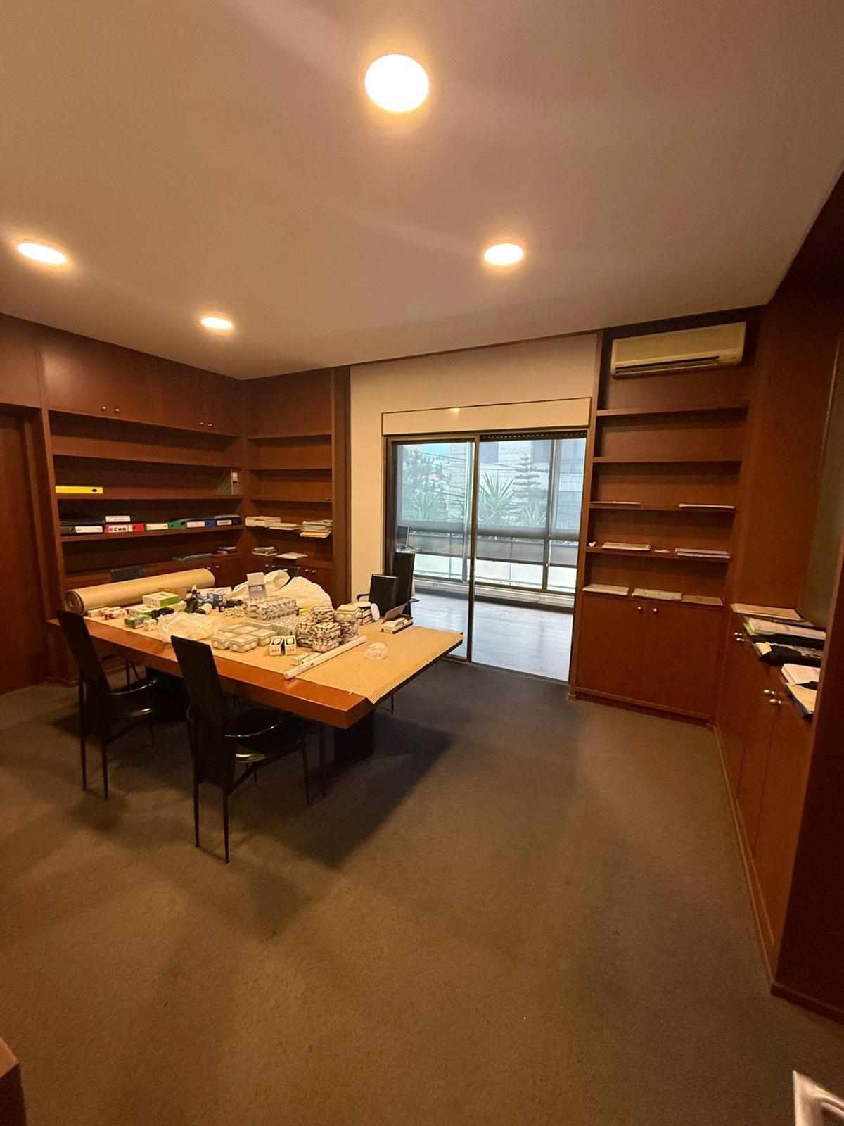 For Sale: Office in Mansourieh
