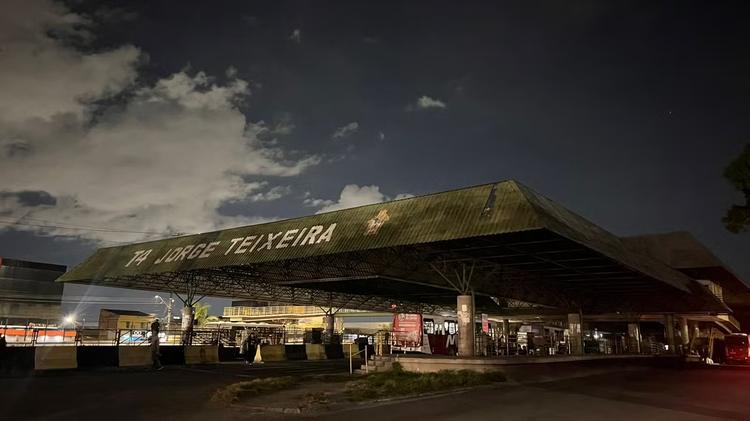 Tentativa de furto de fiação deixa Terminal 4 sem energia em Manaus; suspeito é detido