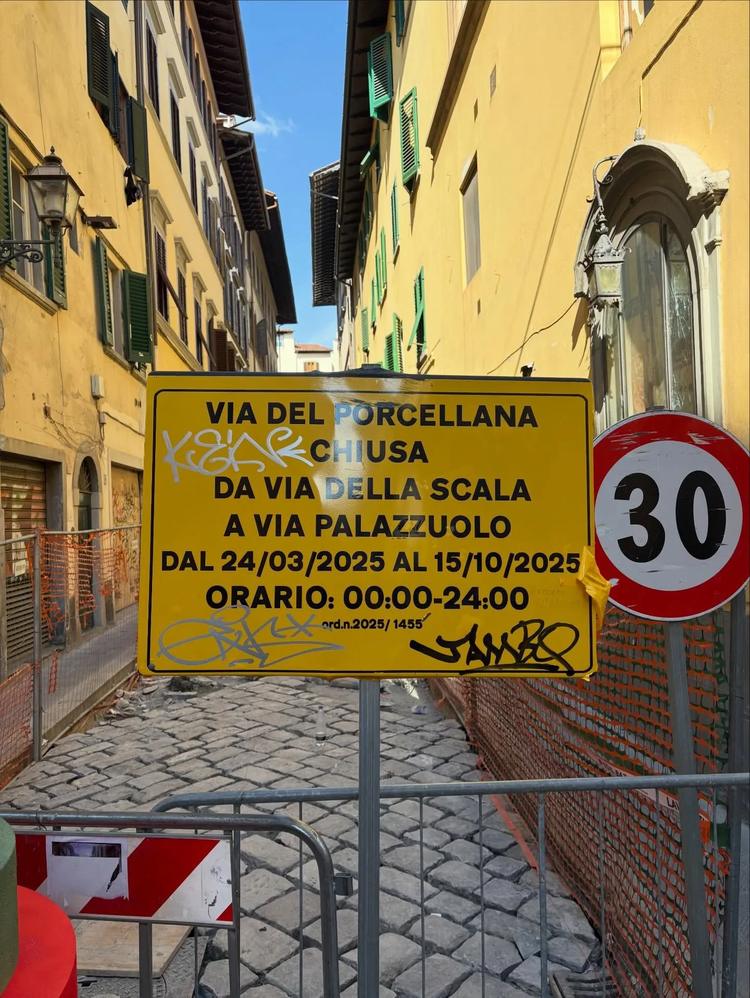 Firenze, Via Porcellana: residenti ‘festeggiano’ primo compleanno cantiere