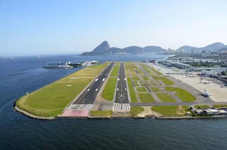 Aeroporto Santos Dumont amanhece com novos voos cancelados após caos provocado por acidente