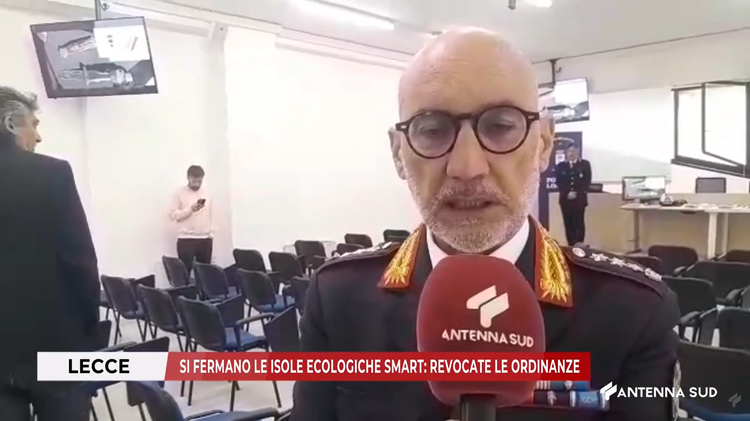 Lecce, si fermano le isole ecologiche smart: revocate le ordinanze