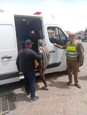 السلطات المحلية بجامع الفنا تحيل عدد من المتشردين على مؤسسات الرعاية