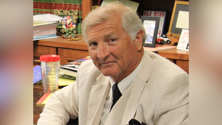 ‘He treated people with dignity’: Hinds County Chancery Judge Dewayne Thomas dies at 72