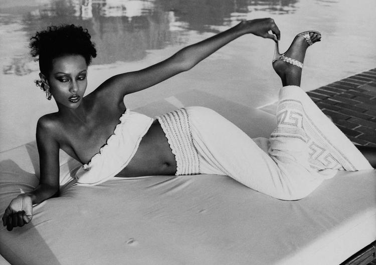 Vogue 1977