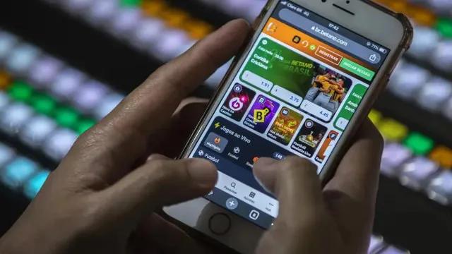 Governo fará ajuste para proibir bets no Desenrola Fies