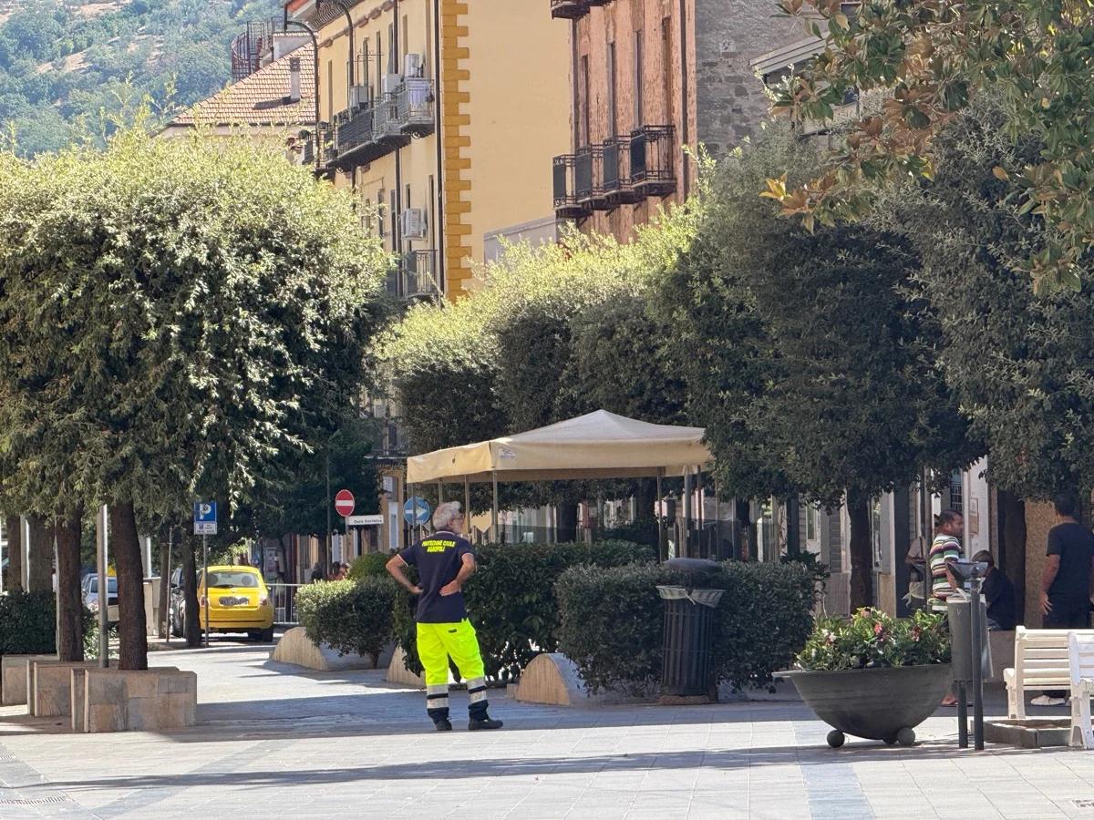 Agropoli bloccata dal trofeo di ciclismo: caos traffico e polemiche