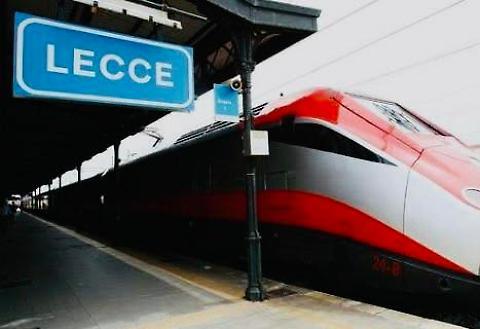 Dal 1° luglio arriva il Frecciarossa diretto tra Lecce e Napoli: aperta la vendita dei biglietti