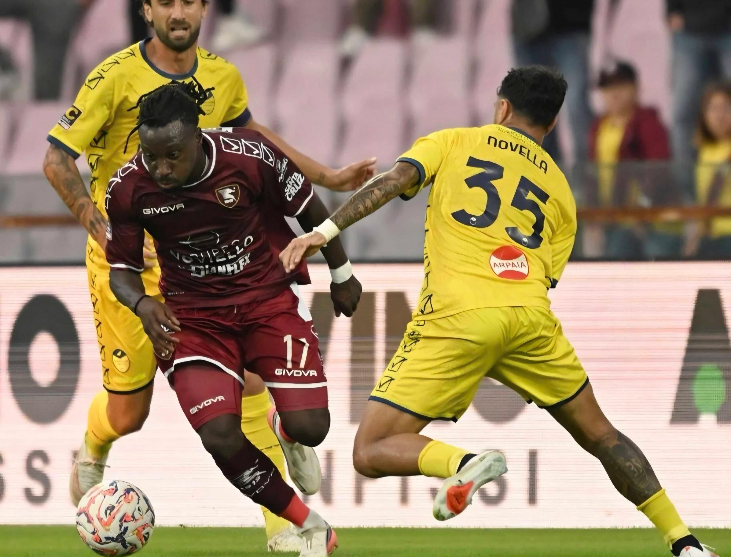 La Salernitana rallenta con la Scafatese: Longo inchioda i granata sul 2 a 2