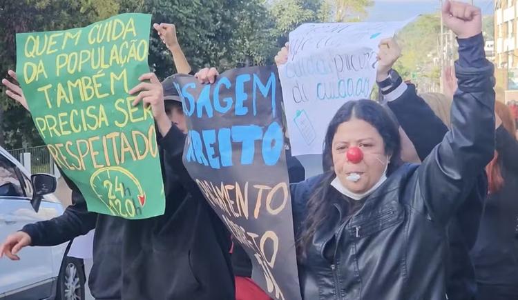 Funcionários do Hospital Municipal Raul Sertã fazem manifestação em Nova Friburgo