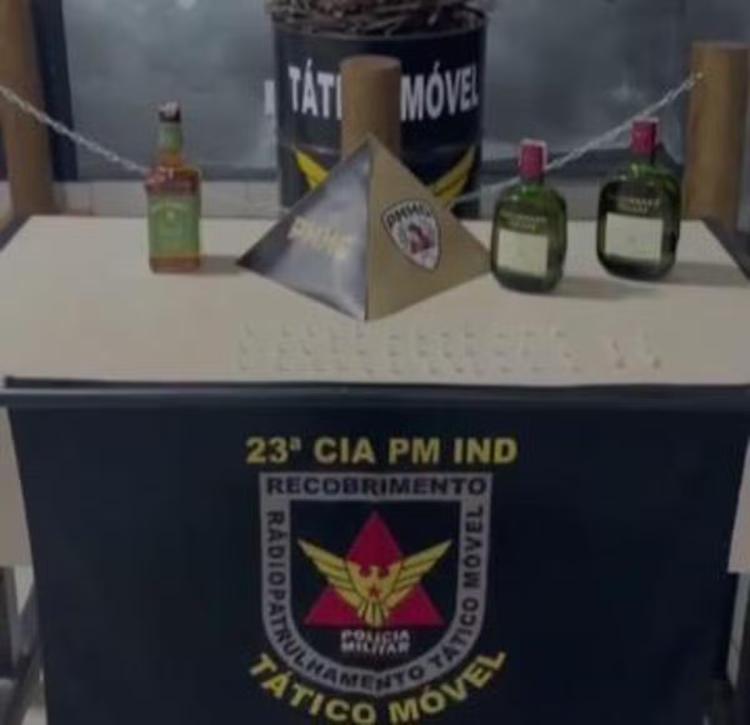 Buscas por suspeito de furtar garrafas de whisky em supermercado terminam com dois presos e apreensão de drogas em Capelinha