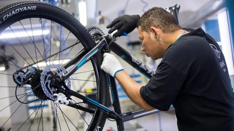 A indústria de Manaus na disputa pelo próximo pneu da sua moto