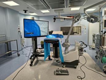 Latina, alla neurochirurgia dell'ospedale Goretti arriva il microscopio digitale 3D 4K