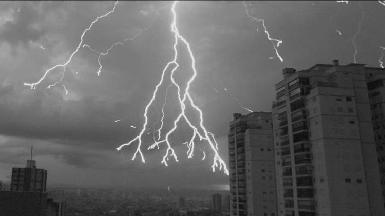 Science grand format (France 5) - Les secrets de la foudre révélés