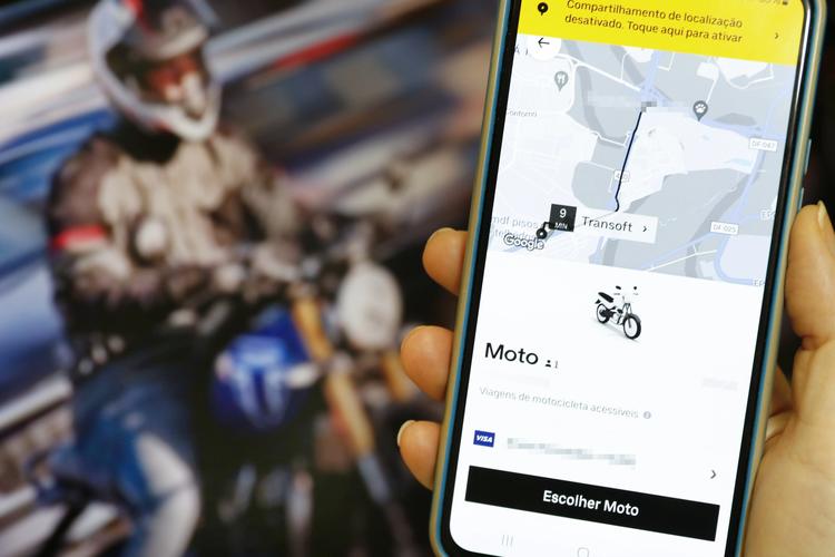 Apps deixaram de ser só um 'bico': como o perfil dos trabalhadores de aplicativos está mudando