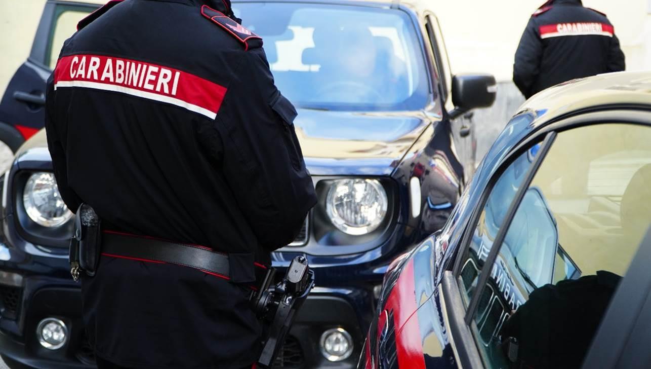 Formicola, truffa del finto carabiniere: salvati oro e contanti per 40mila euro, denunciati due uomini di Napoli