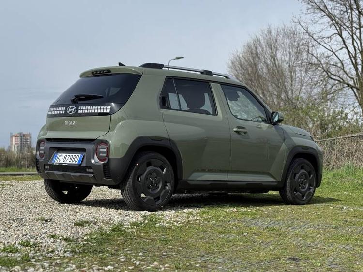Hyundai Inster Cross: tutte le foto 14