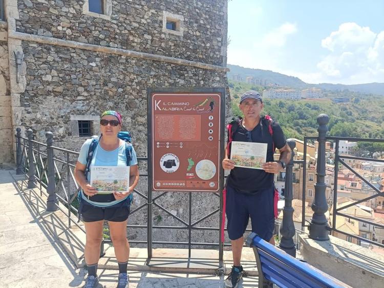 Il caldo non ferma i nostri camminatori sul #KCTC...la determinazione di arrivare è più forte di ogni cosa 👣🌅⛰️