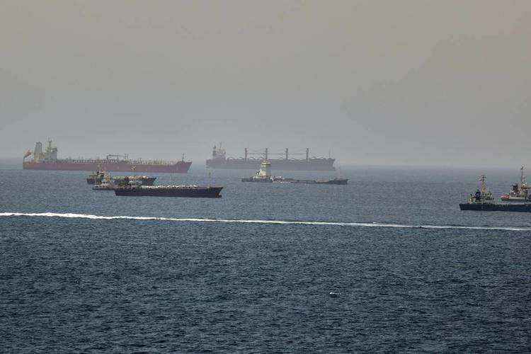 Attacchi e minacce tra Usa e Iran. Ora su Hormuz risale la tensione
