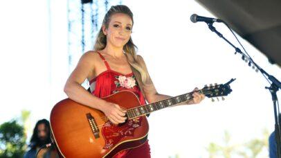 Ashley Monroe sonha em cantar “I Hate Nashville” no maior prêmio da música country