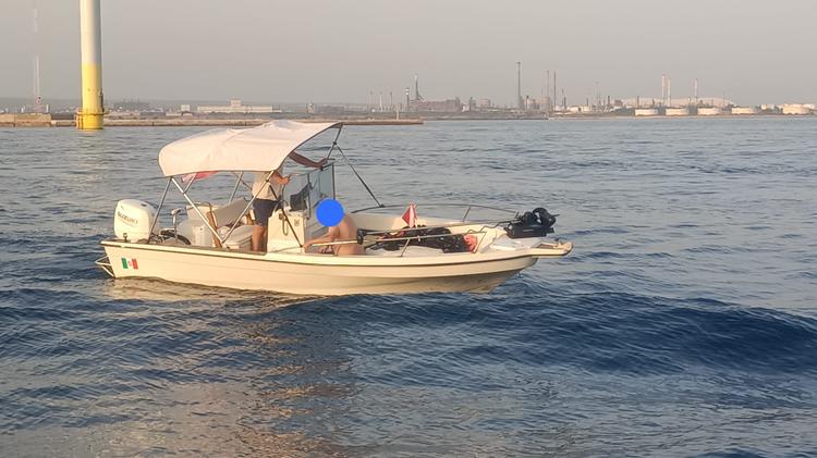 Taranto, operazione di ricerca e soccorso in mare: recuperato pescatore subacqueo disperso