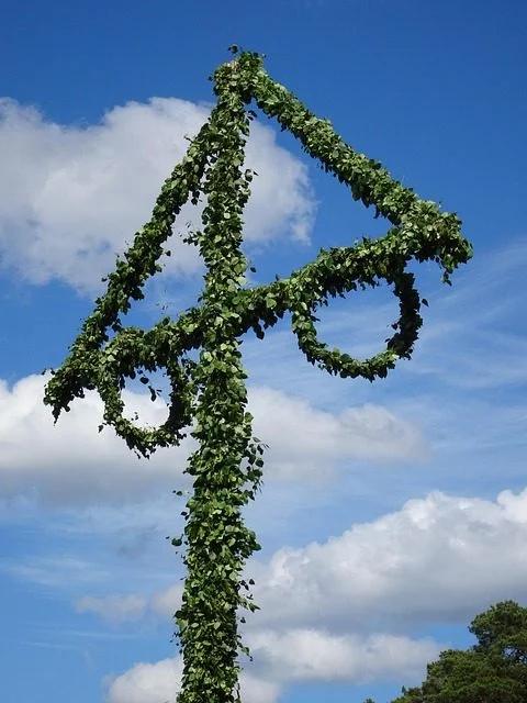 Majstång, Midsommarstång