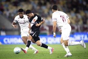 Vasco vence por 3 a 1 e elimina o Fluminense na Copa do Brasil
