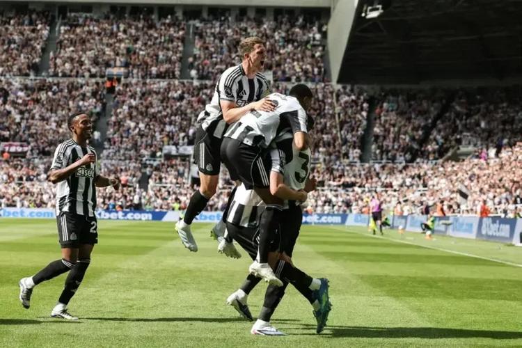 A Newcastle United team picked for the moment, not the future, what isn’t there to understand?