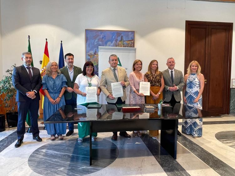 El Servicio Andaluz de Salud y el Consejo Andaluz de Enfermería firman un protocolo para reforzar la colaboración en el sistema sanitario público andaluz