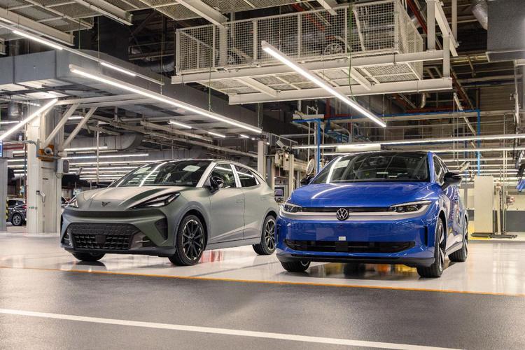 SEAT & CUPRA › 3.000 millones de inversión y 4 modelos eléctricos Made in Spain